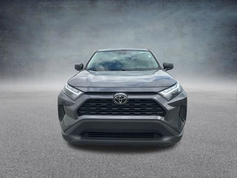 Used 2025 Toyota RAV4 LE image 9
