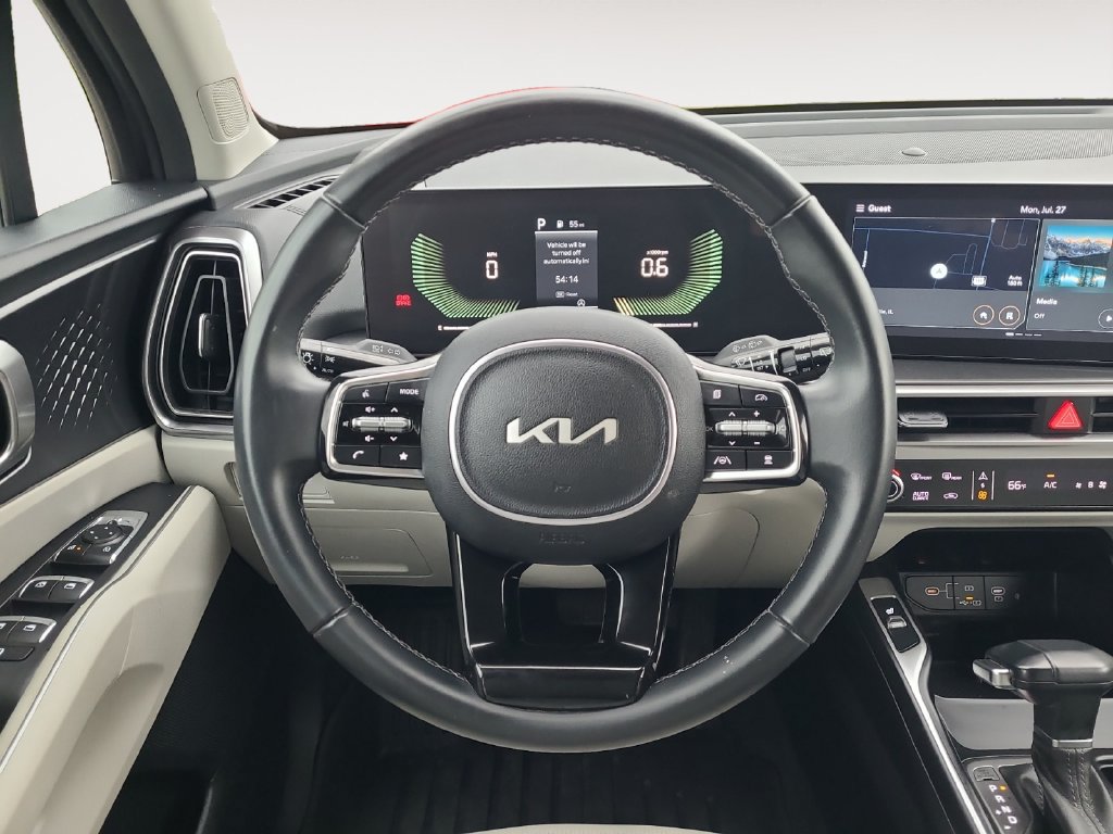 Used 2025 Kia Sorento S FWD image 12