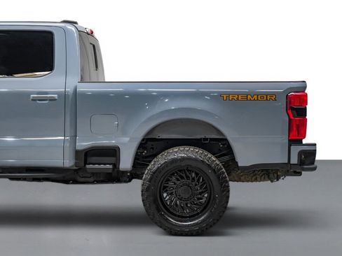 Used 2024 Ford F250 Lariat w/ Lariat Ultimate Package AWD/4WD image 12