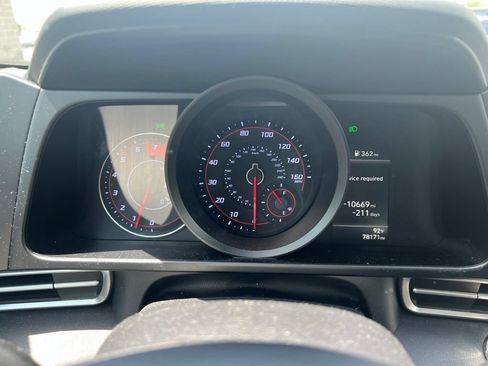 Used 2022 Hyundai Elantra SEL FWD image 7