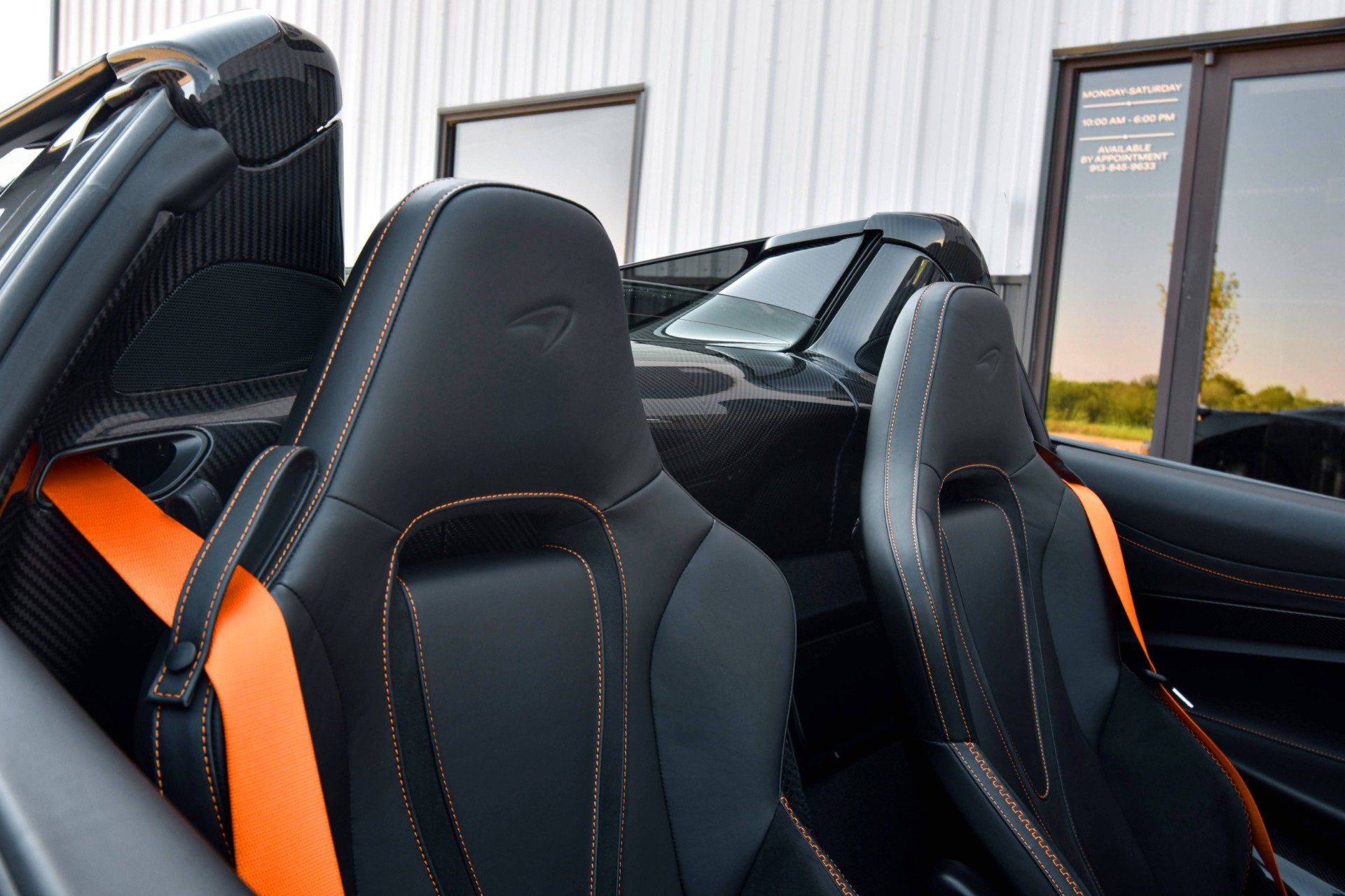 Used 2024 McLaren 750S Spider RWD image 2