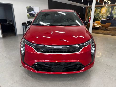New 2027 Chrysler Pacifica Select w/ Family Tech Group FWD image 8