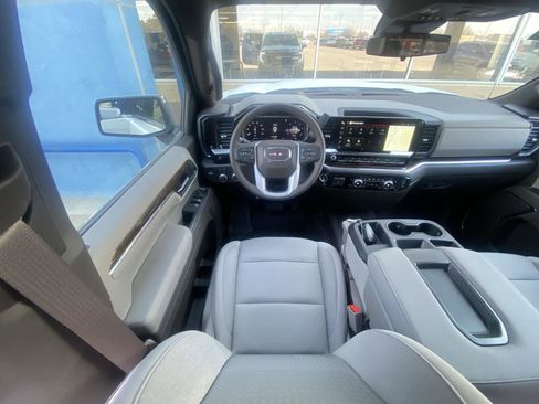 New 2026 GMC Sierra 1500 SLE image 16