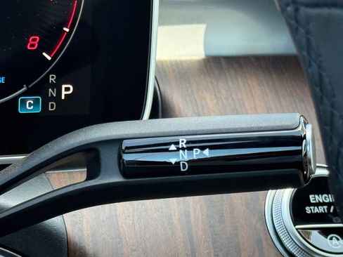 Used 2025 Mercedes-Benz C 300 Sedan image 26