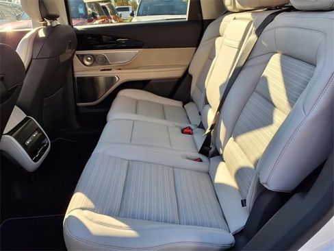 New 2026 Lincoln Nautilus Reserve image 10