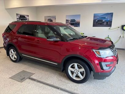 Used 2017 Ford Explorer XLT