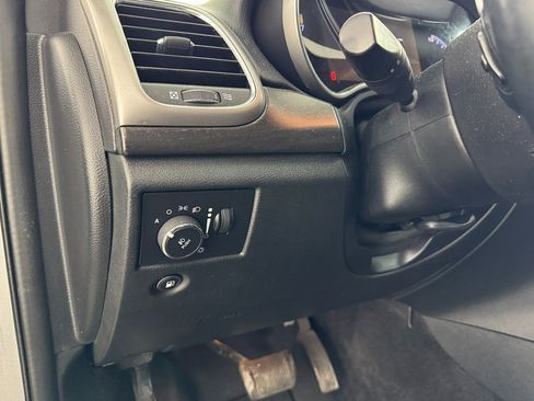 Used 2017 Jeep Grand Cherokee Altitude image 30