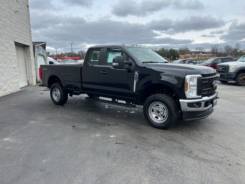New 2026 Ford F350 XL w/ XL Chrome Package AWD/4WD image 10