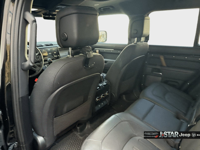 Used 2024 Land Rover Defender 110 X AWD/4WD image 18