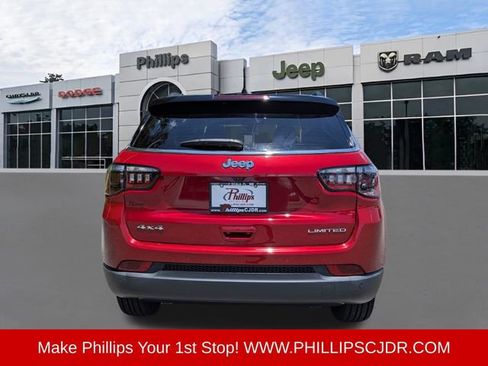 Certified 2025 Jeep Compass Limited w/ Sun & Sound Group AWD/4WD image 4