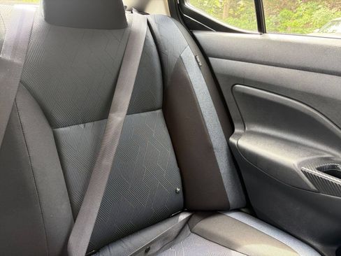 Used 2025 Nissan Versa SV FWD image 35