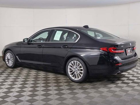 Used 2023 BMW 530i xDrive w/ Convenience Package image 9