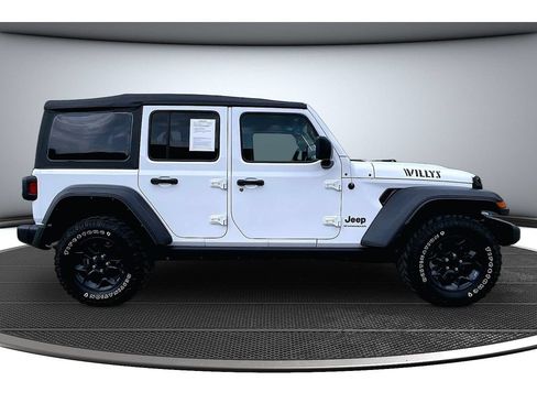 Used 2023 Jeep Wrangler Unlimited w/ 8.4" Radio Group AWD/4WD image 15