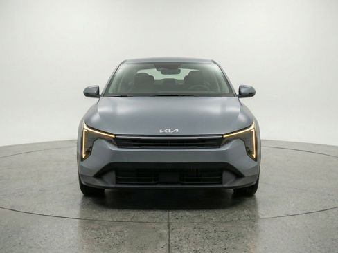 Used 2025 Kia K4 FWD image 2