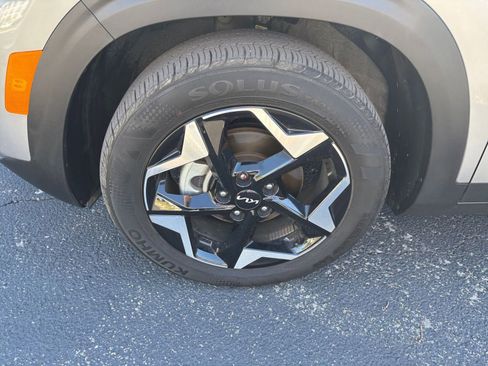 Used 2025 Kia Seltos S image 23