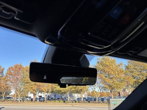 Used 2023 Jeep Grand Cherokee Overland w/ Luxury Tech Group IV image 42