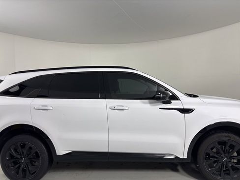 Used 2022 Kia Sorento SX image 5