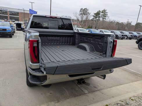 Used 2026 GMC Sierra 2500 Denali w/ Denali Reserve Package image 33