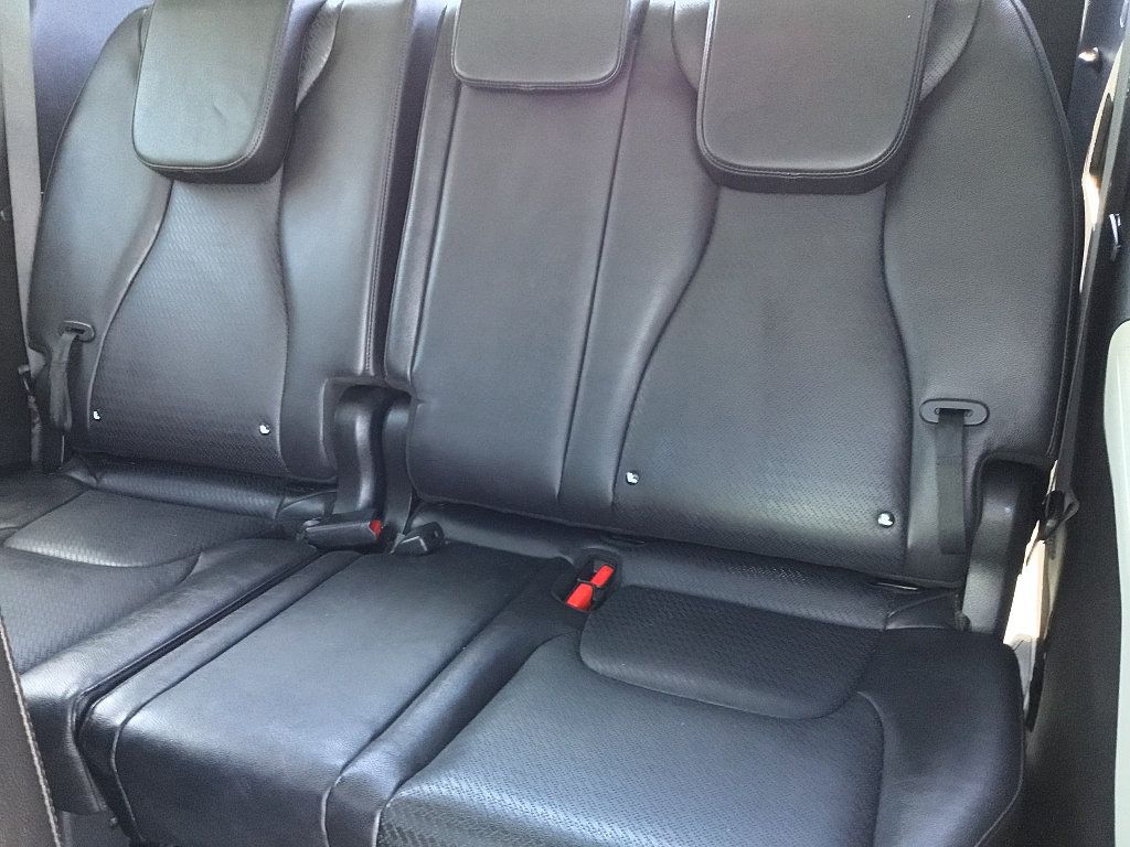 Used 2024 Kia Carnival SX Prestige FWD image 16