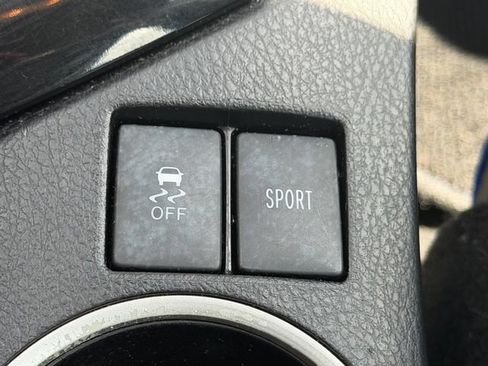 Used 2017 Toyota Corolla SE FWD image 22