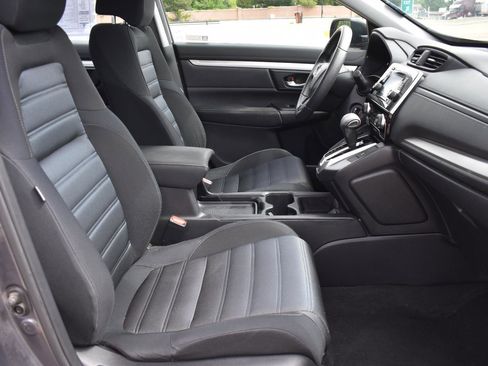Used 2019 Honda CR-V LX image 12