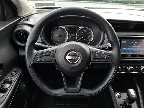 Certified 2025 Nissan Kicks Play S FWD image 19