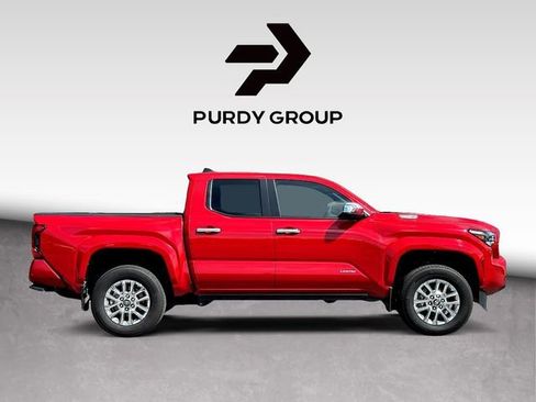 Used 2025 Toyota Tacoma Limited AWD/4WD image 9