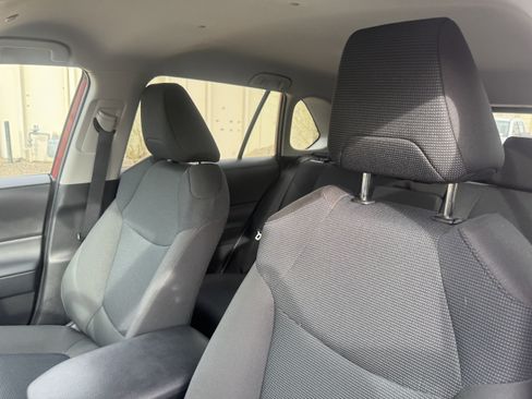 Used 2025 Toyota RAV4 LE image 13