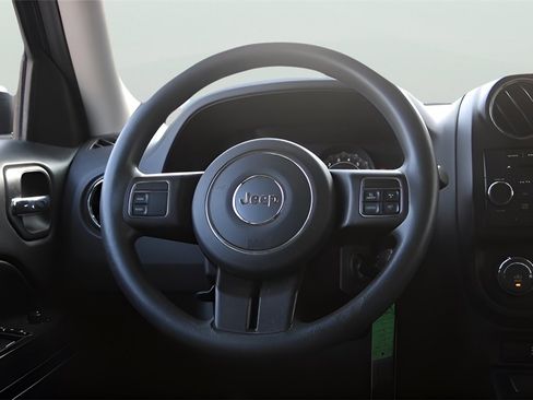 Used 2017 Jeep Patriot Sport w/ Power Value Group image 17