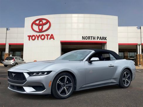 Used 2024 Ford Mustang Premium image 1