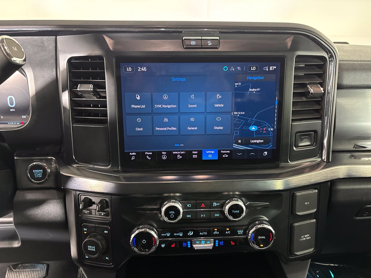 Used 2025 Ford F250 Lariat w/ Chrome Package AWD/4WD image 13