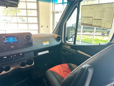 New 2024 Mercedes-Benz Sprinter 3500 image 22
