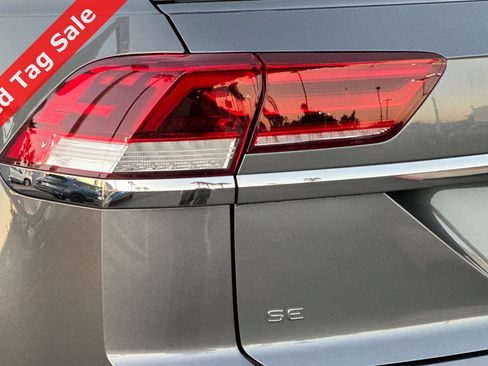 Certified 2022 Volkswagen Atlas Cross Sport SE image 28