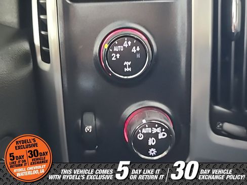 Used 2014 GMC Sierra 1500 SLT w/ SLT Preferred Package image 32