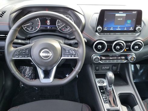 Certified 2025 Nissan Sentra SR image 4