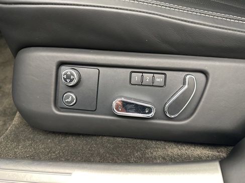 Used 2015 Bentley Flying Spur V8 image 13