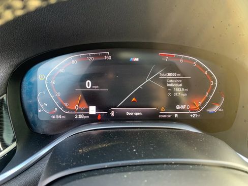 Used 2020 BMW 740i w/ M Sport Package image 19