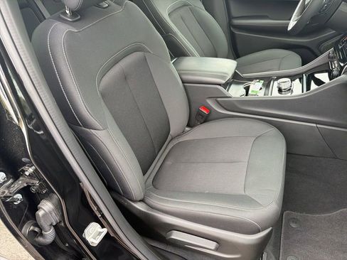 Certified 2025 Jeep Grand Cherokee Laredo X w/ Luxury Tech Group I AWD/4WD image 9
