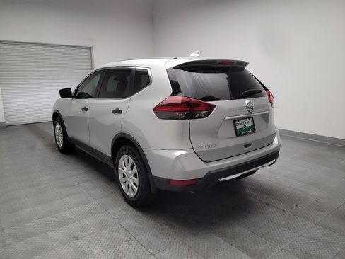 Used 2020 Nissan Rogue S FWD image 5