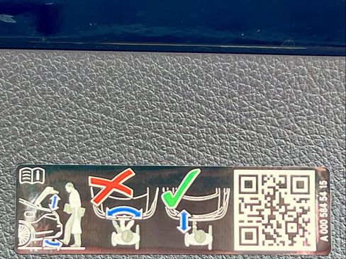 Certified 2023 Mercedes-Benz GLC 300 4MATIC image 49