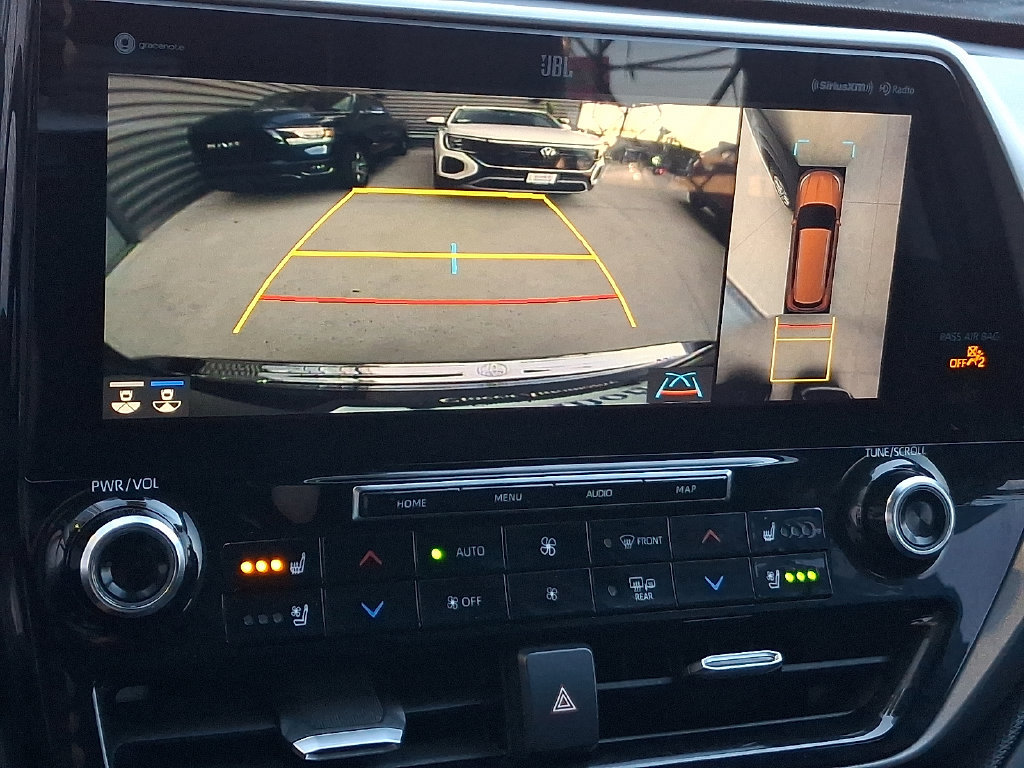 Used 2020 Toyota Highlander Limited AWD/4WD image 4