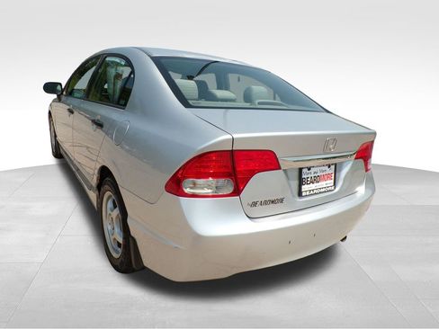Used 2009 Honda Civic DX-VP image 3