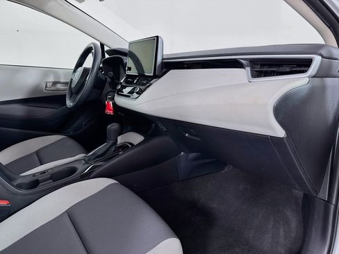 Certified 2025 Toyota Corolla LE FWD image 27