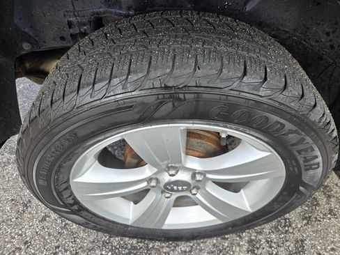 Used 2012 Jeep Patriot Latitude FWD image 40