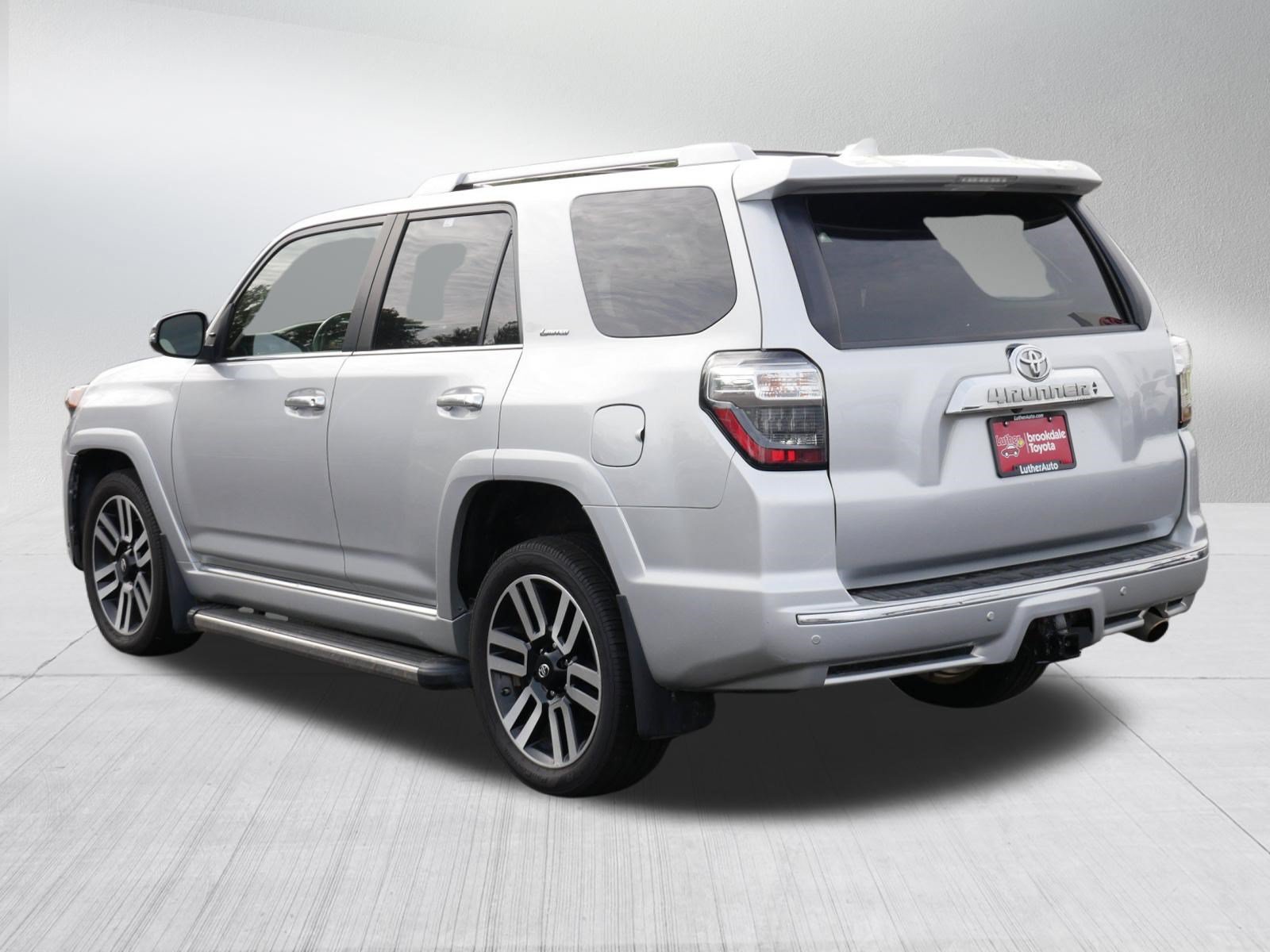Used 2018 Toyota 4Runner Limited AWD/4WD image 5