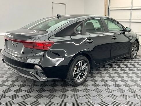 Used 2024 Kia Forte LXS FWD image 21
