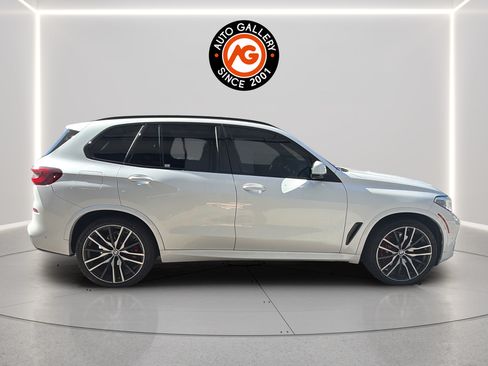 Used 2022 BMW X5 sDrive40i w/ M Sport Package RWD image 8