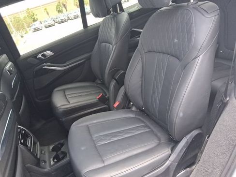 Used 2024 BMW X7 xDrive40i w/ Executive Package AWD/4WD image 16