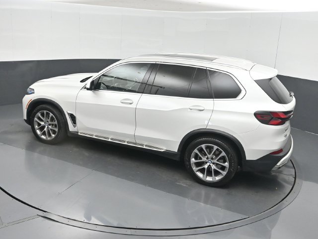 Used 2024 BMW X5 xDrive40i AWD/4WD image 48