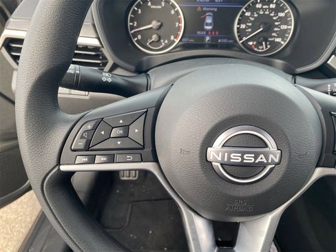 New 2025 Nissan Altima 2.5 SV image 25